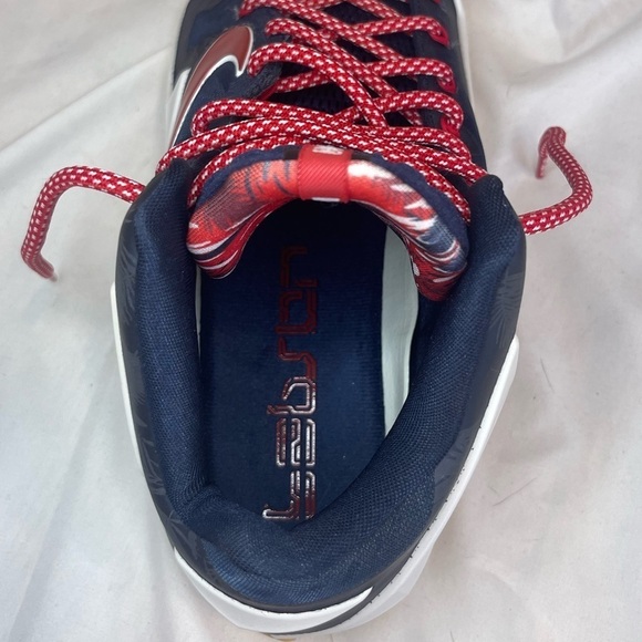 Nike LeBron 11 Independence Day Edition *Rare* Size 12 NEW - Picture 15 of 16